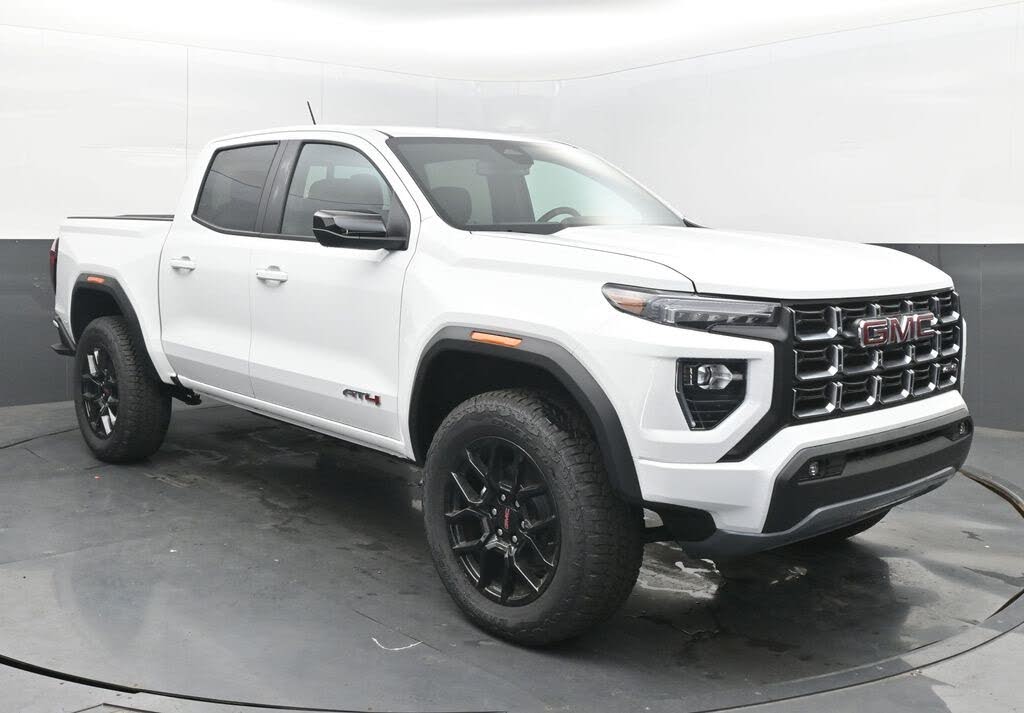 2025 GMC Canyon AT4 Crew Cab 4WD