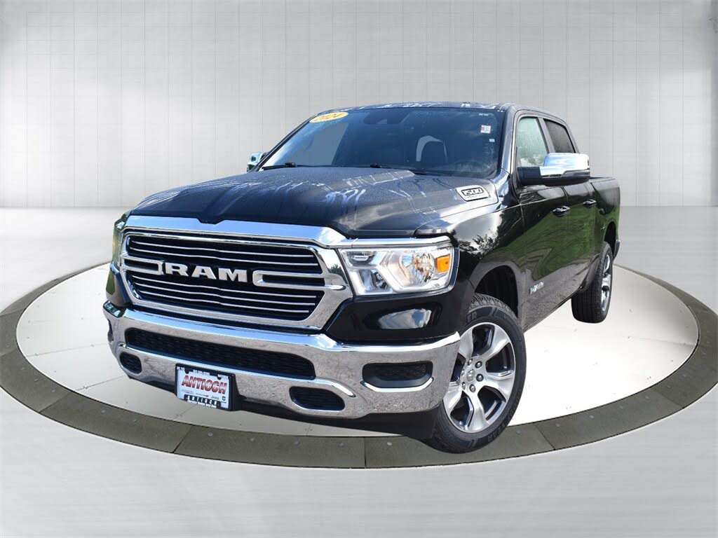 2024 RAM 1500 Laramie Crew Cab 4WD