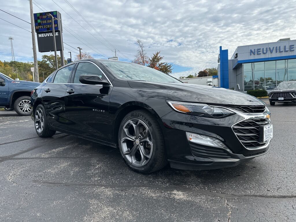 2023 Chevrolet Malibu LT with 1LT FWD