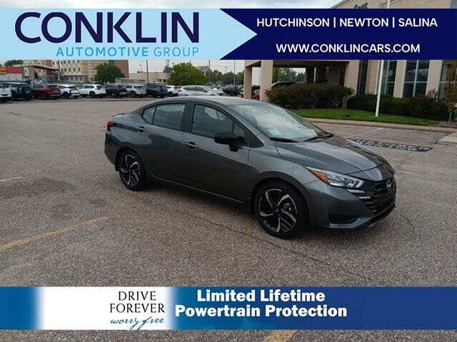 2025 Nissan Versa SR FWD