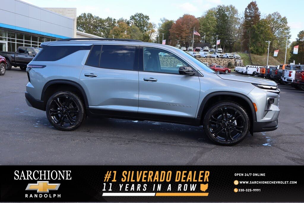 2026 Chevrolet Traverse LT FWD