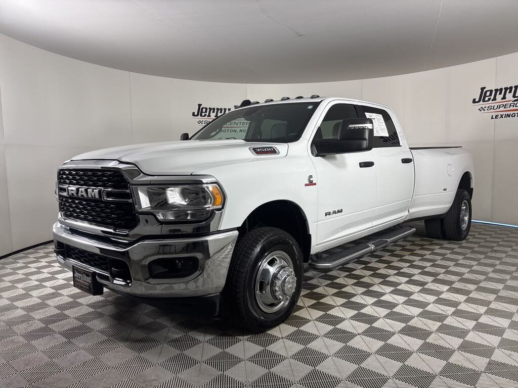 2024 RAM 3500 Big Horn Crew Cab LB DRW 4WD