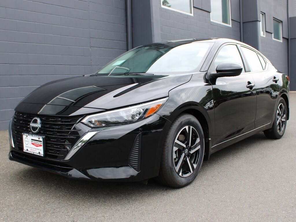 2025 Nissan Sentra SV FWD