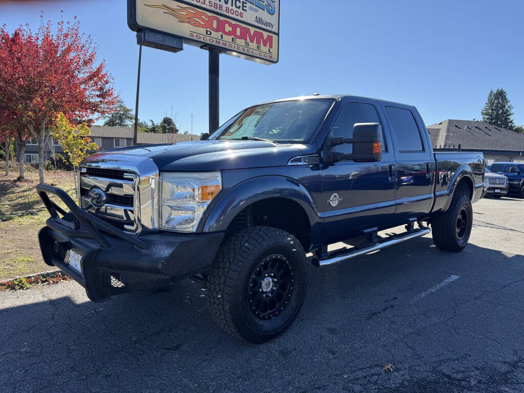 2015 Ford F-250 Super Duty Lariat Crew Cab 4WD
