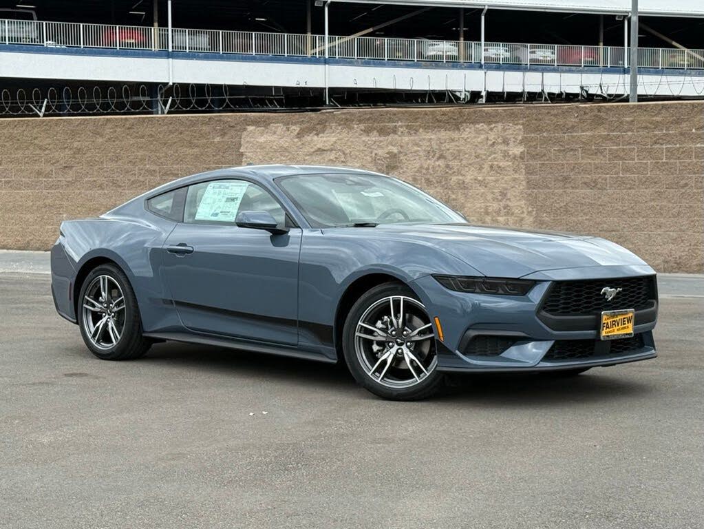 2025 Ford Mustang EcoBoost Fastback RWD