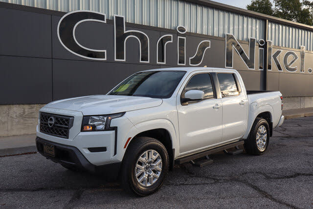 2022 Nissan Frontier SV Crew Cab 4WD