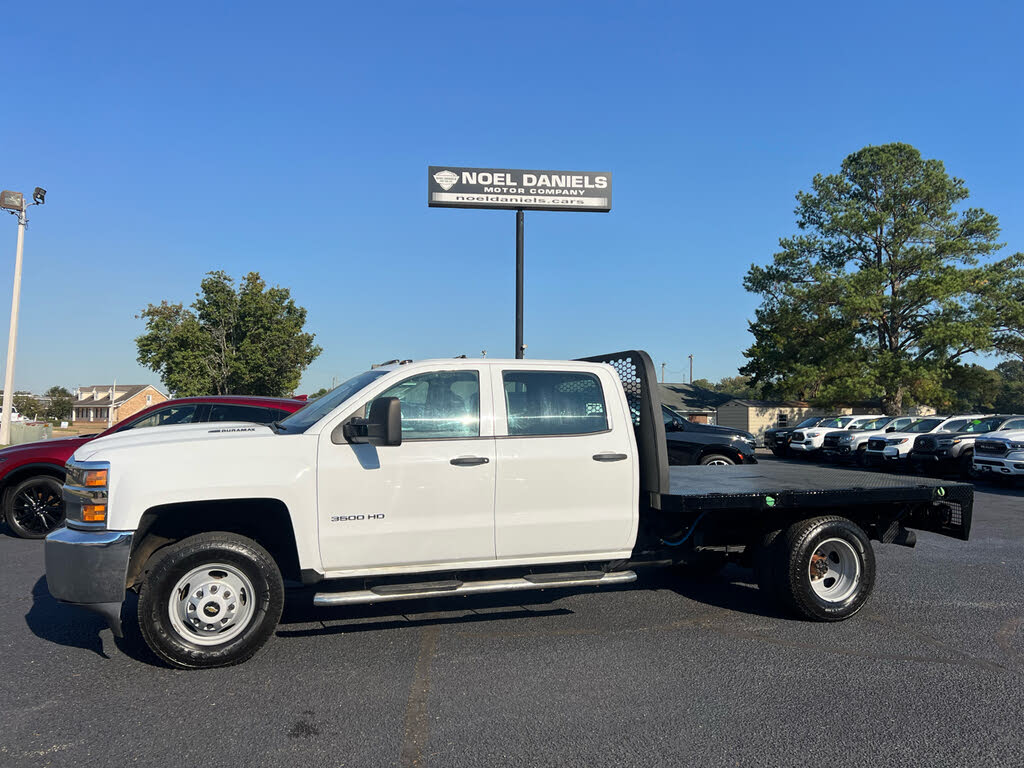 2018 Chevrolet Silverado 3500HD Work Truck Crew Cab LB DRW 4WD