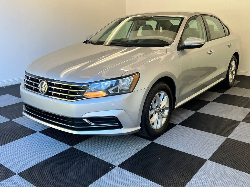 2018 Volkswagen Passat 2.0T S FWD
