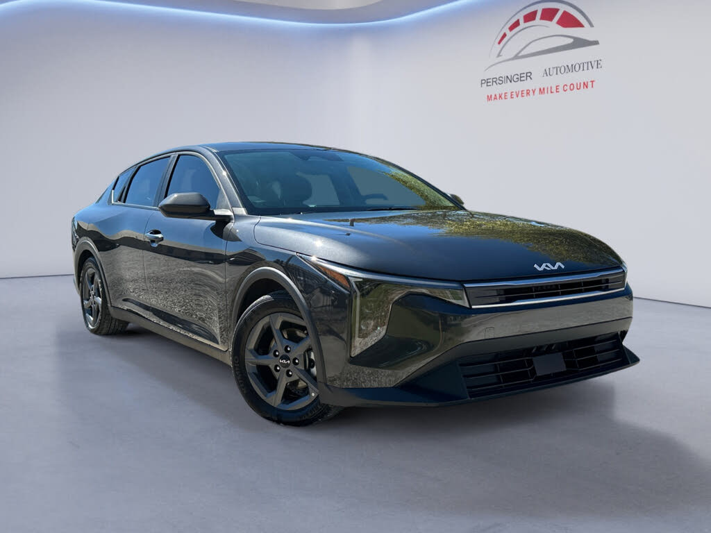 2025 Kia K4 LXS FWD