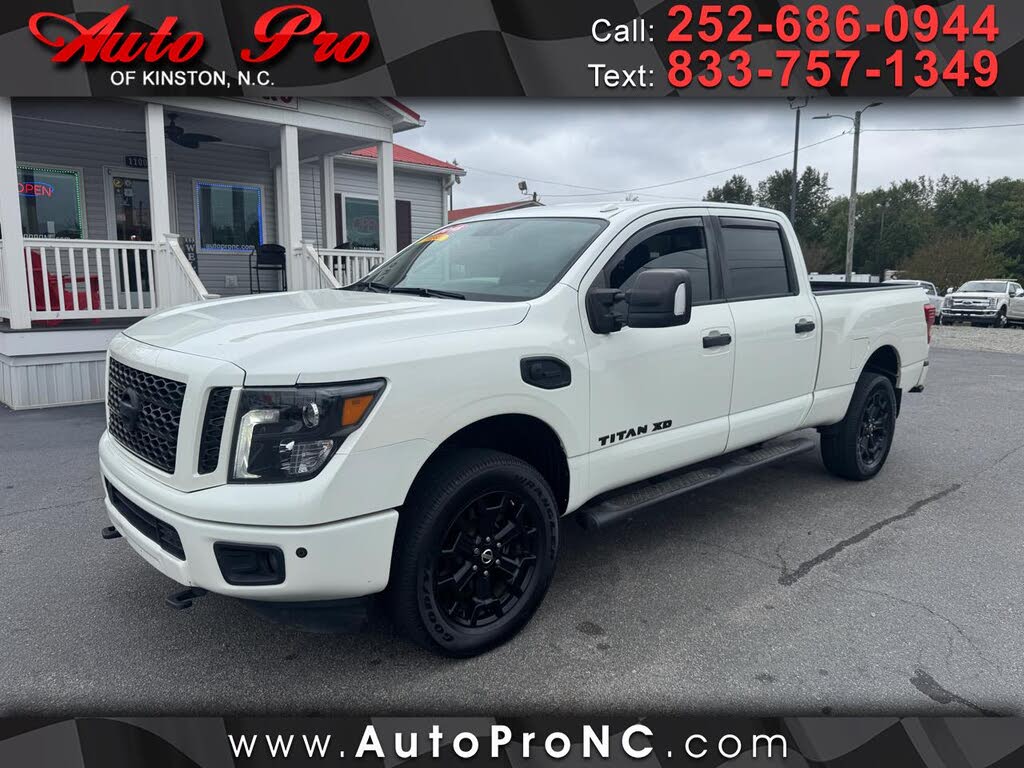 2018 Nissan Titan XD SL Crew Cab 4WD