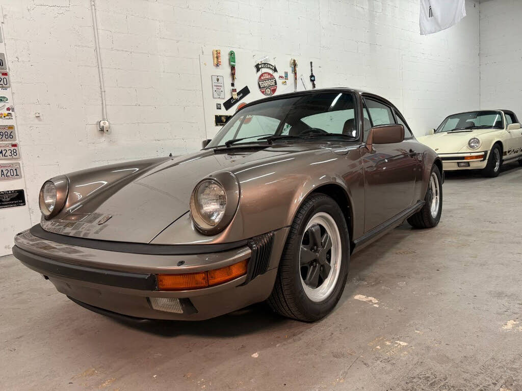 1984 Porsche 911 Carrera Coupe