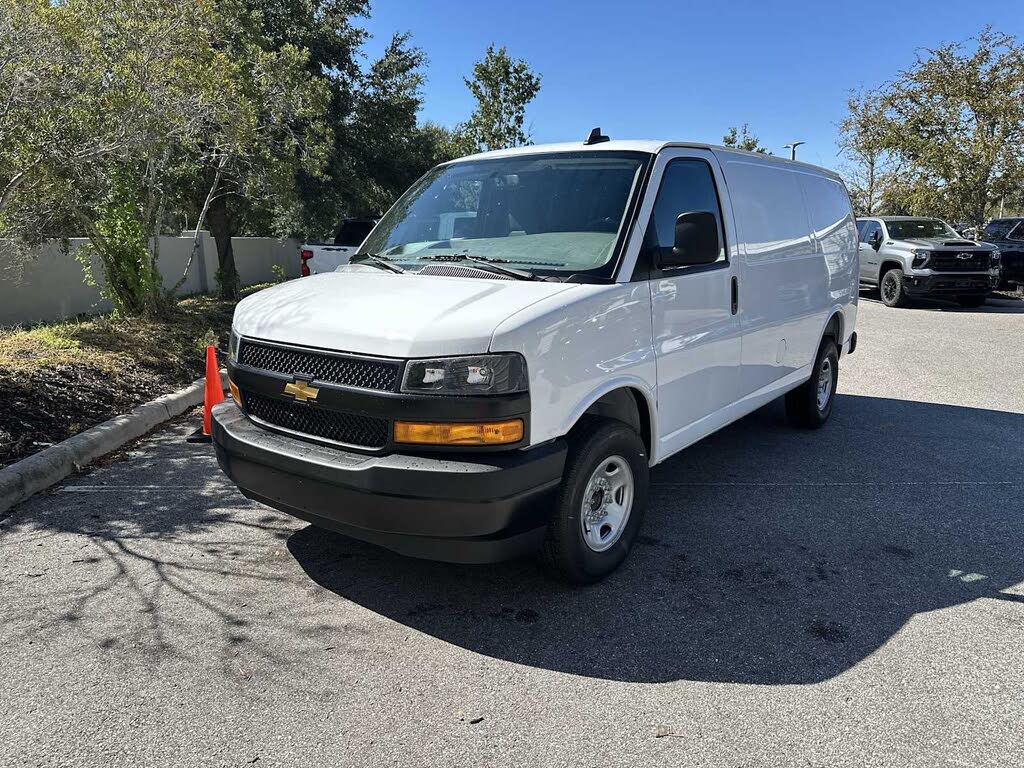 2025 Chevrolet Express Cargo 2500 RWD