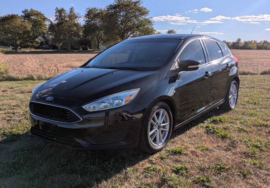 2016 Ford Focus SE Hatchback