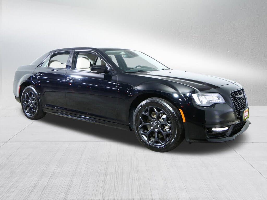 2023 Chrysler 300 Touring L AWD