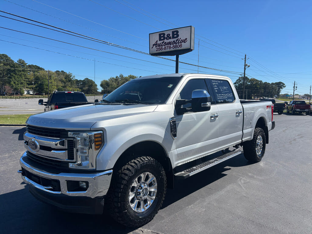 2018 Ford F-250 Super Duty XLT Crew Cab LB 4WD