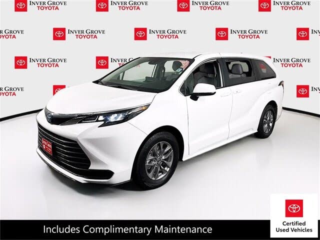 2025 Toyota Sienna LE 8-Passenger FWD