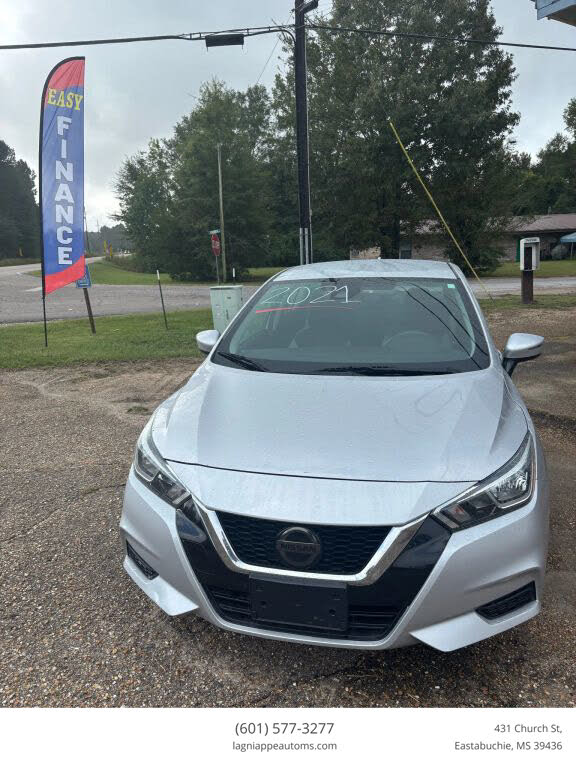 2021 Nissan Versa SV FWD