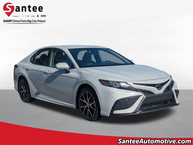 2024 Toyota Camry SE FWD