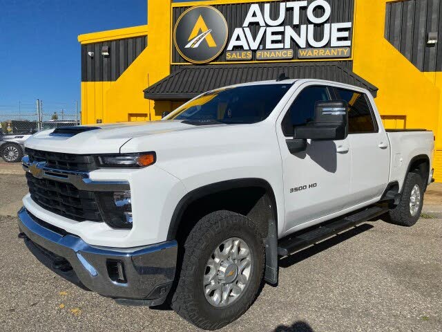 2024 Chevrolet Silverado 3500HD LT Crew Cab 4WD