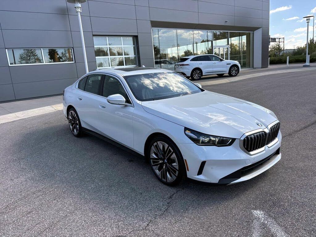 2025 BMW 5 Series 540i xDrive