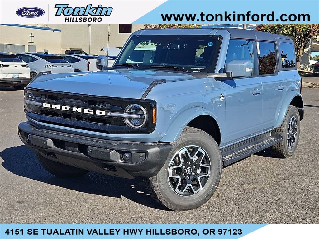 2025 Ford Bronco Outer Banks 4-Door 4WD