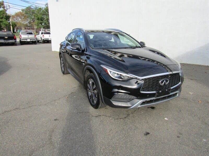 2019 INFINITI QX30 Luxe AWD