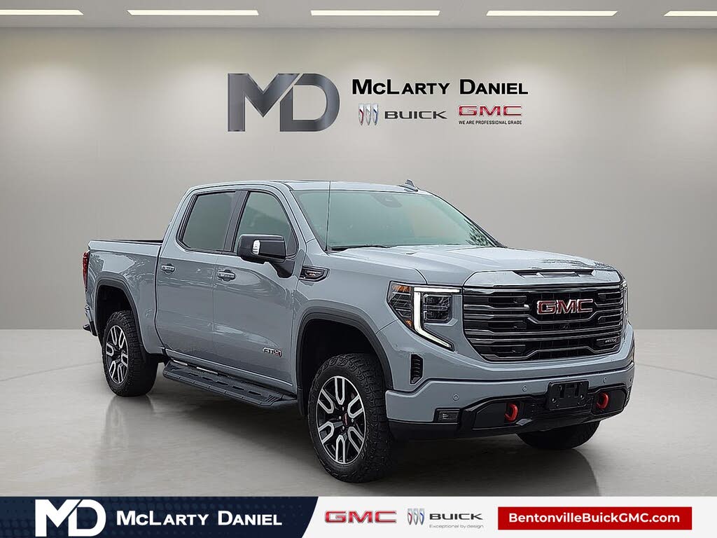 2024 GMC Sierra 1500 AT4 Crew Cab 4WD