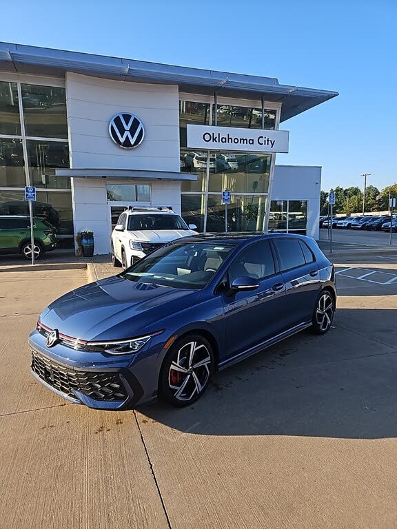 2025 Volkswagen Golf GTI SE FWD