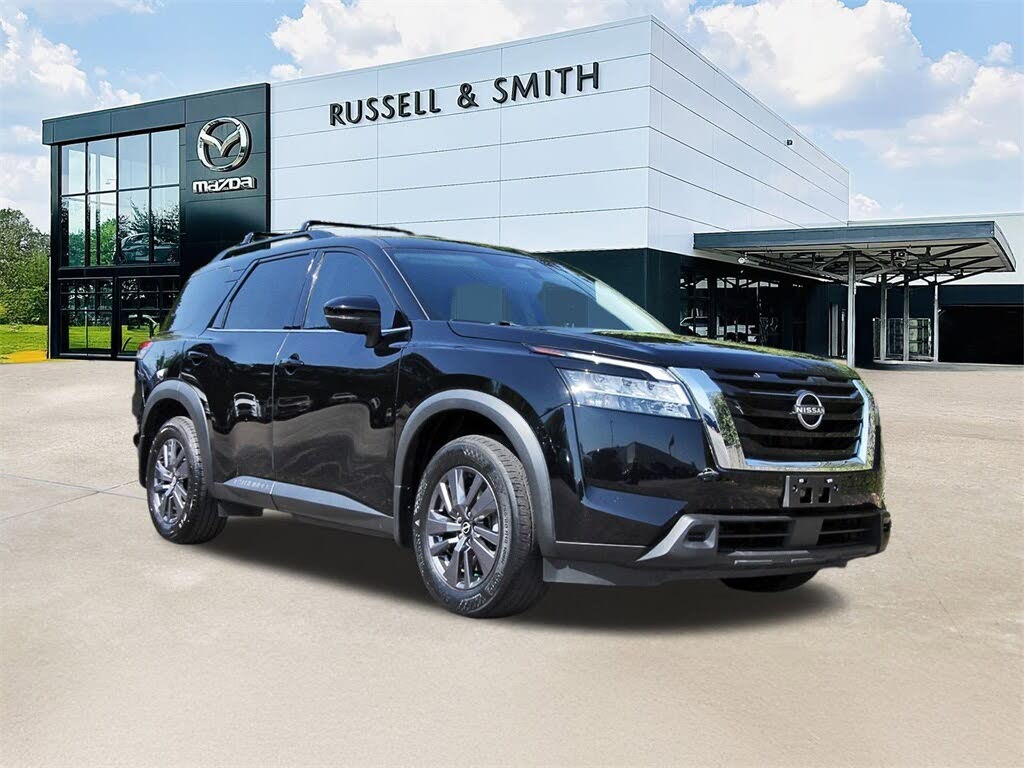 2022 Nissan Pathfinder SV FWD
