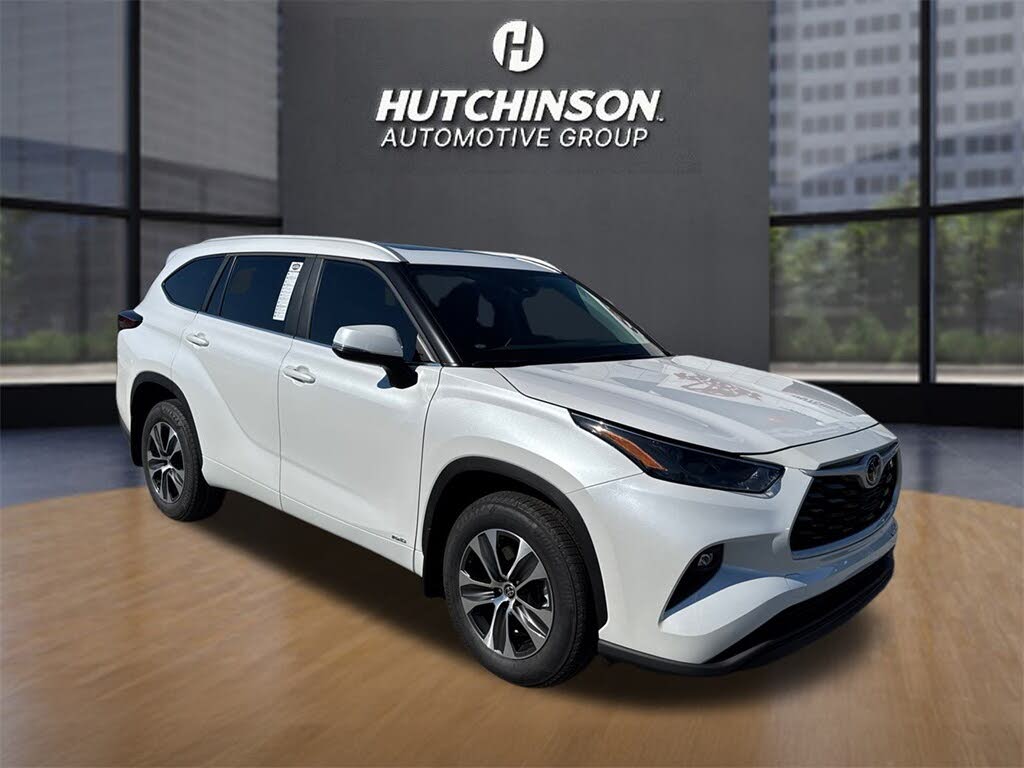 2025 Toyota Highlander Hybrid XLE AWD