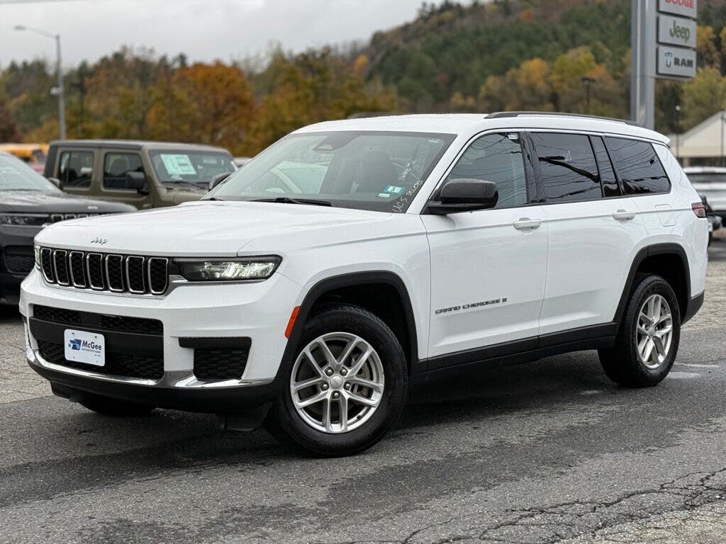 2023 Jeep Grand Cherokee L Laredo 4WD