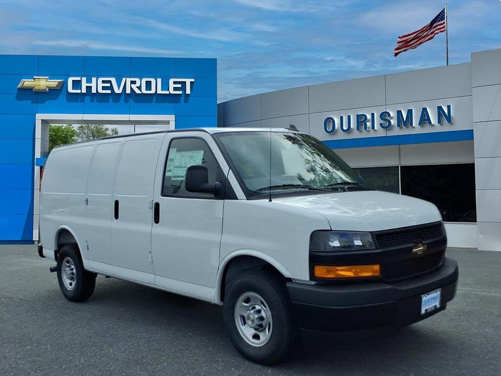 2025 Chevrolet Express Cargo 2500 RWD
