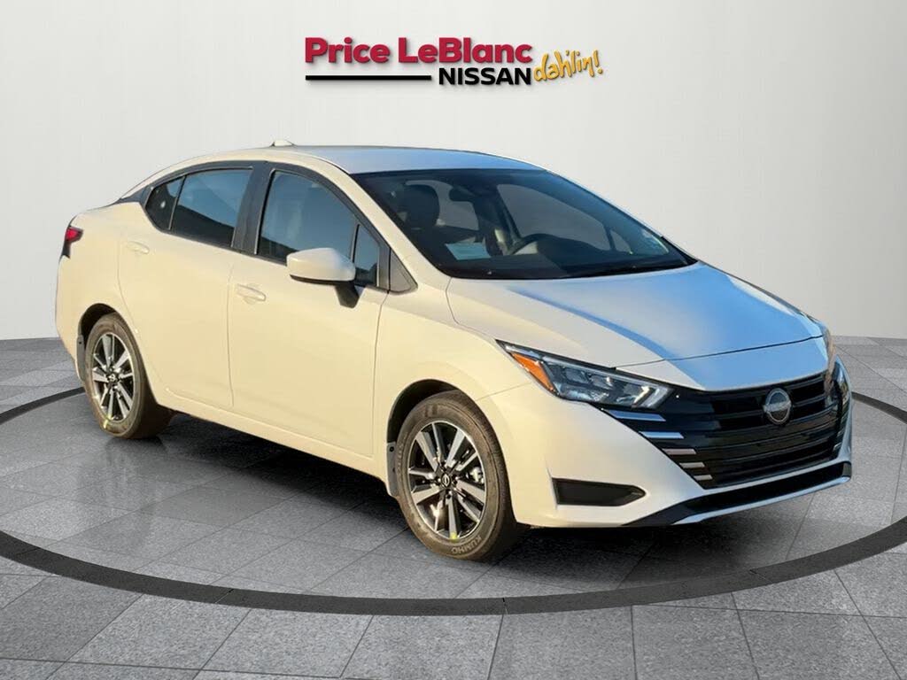 2025 Nissan Versa SV FWD