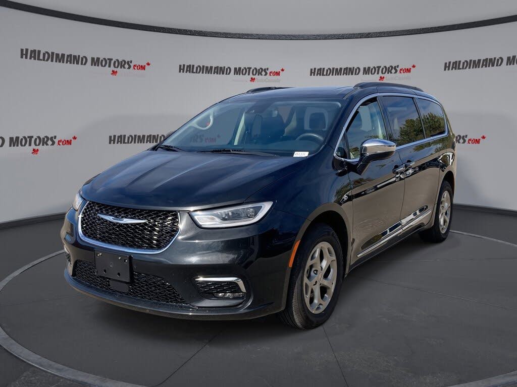 2023 Chrysler Pacifica Limited AWD