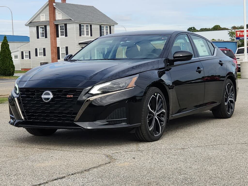 2025 Nissan Altima 2.5 SR FWD