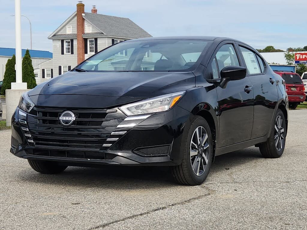 2025 Nissan Versa SV FWD