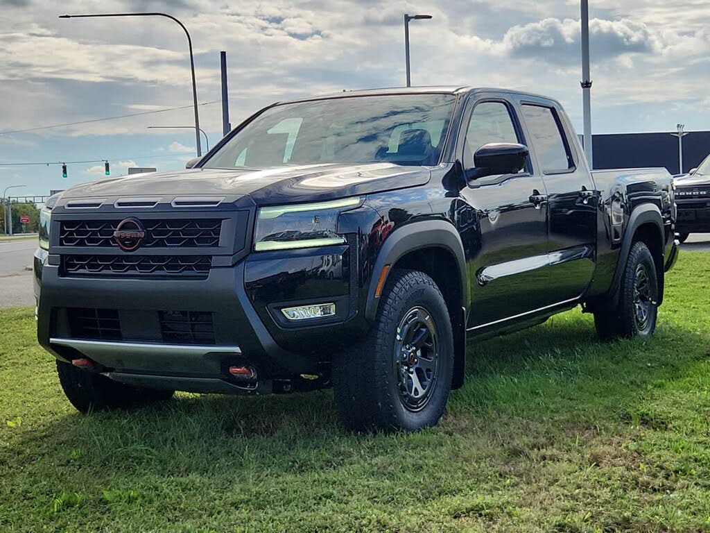 2026 Nissan Frontier PRO-4X Crew Cab LB 4WD