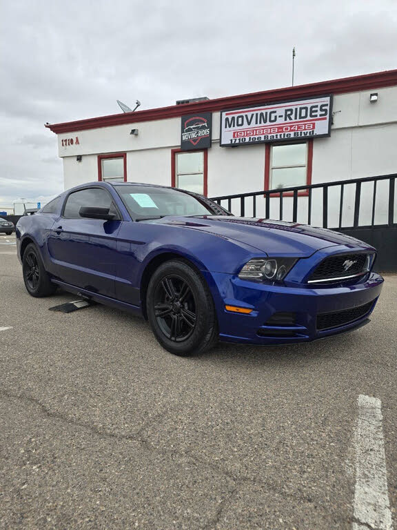 2013 Ford Mustang V6 Coupe RWD