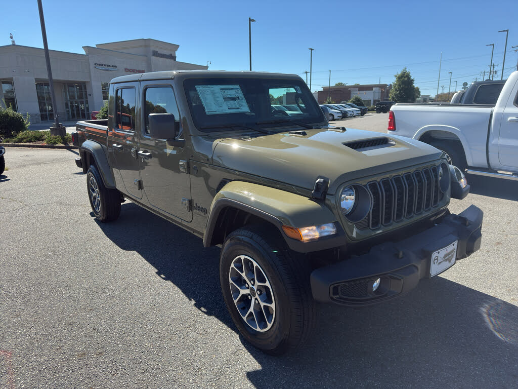 2025 Jeep Gladiator Sport S Crew Cab 4WD