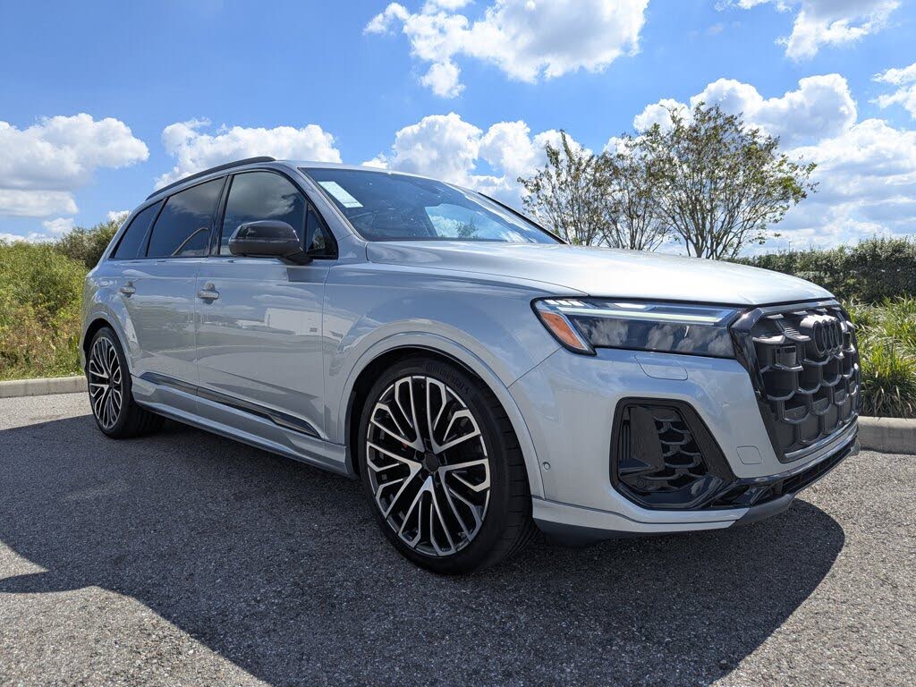 2026 Audi SQ7 4.0T quattro Premium Plus