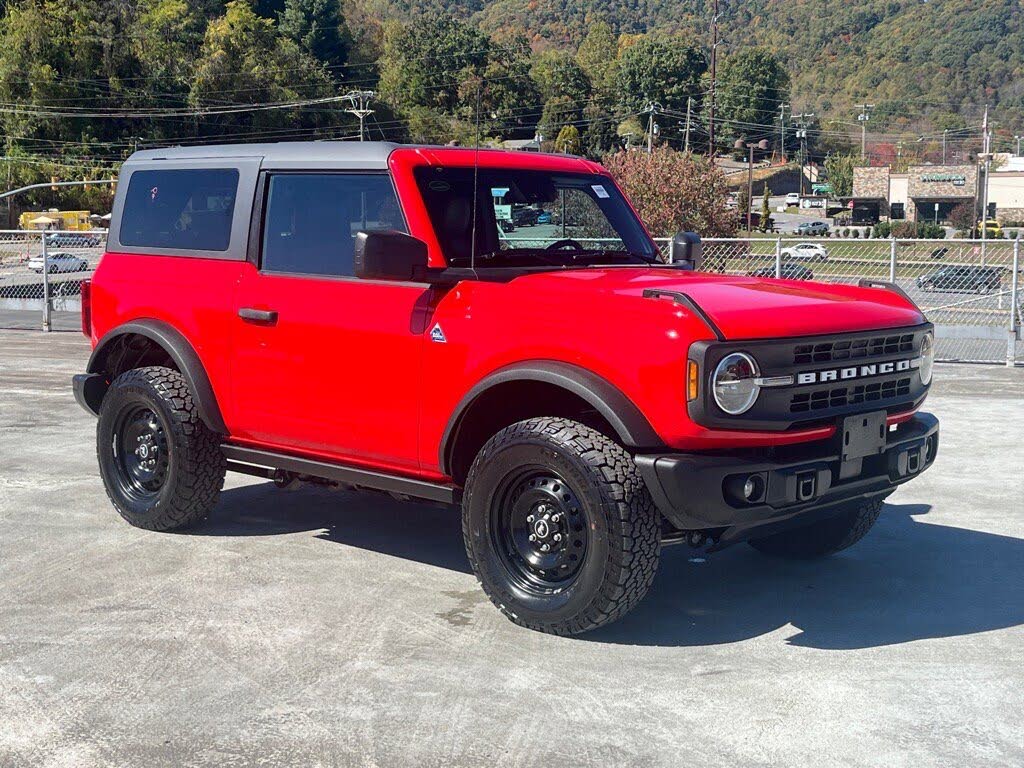 2023 Ford Bronco Black Diamond 2-Door 4WD