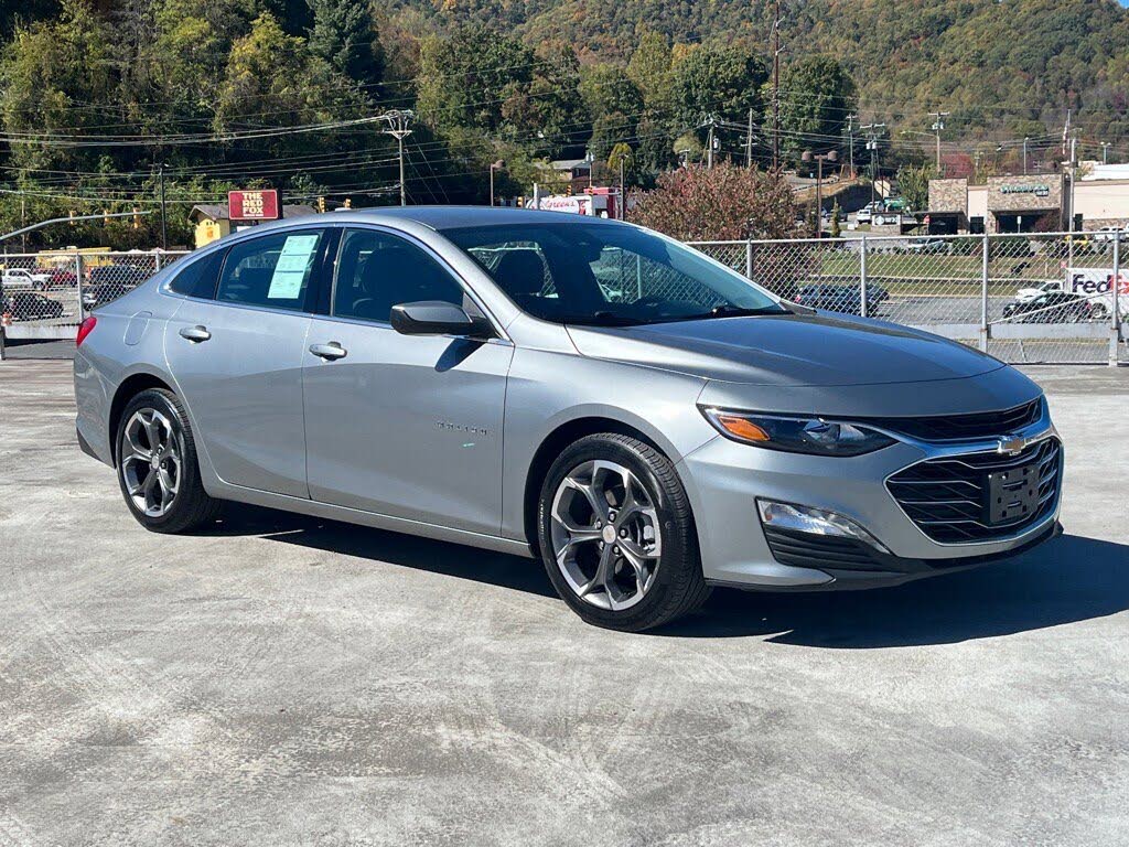 2024 Chevrolet Malibu LT with 1LT FWD