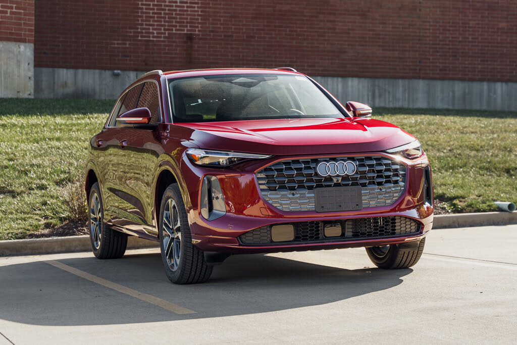 2025 Audi Q5 quattro Premium Plus 40 TFSI
