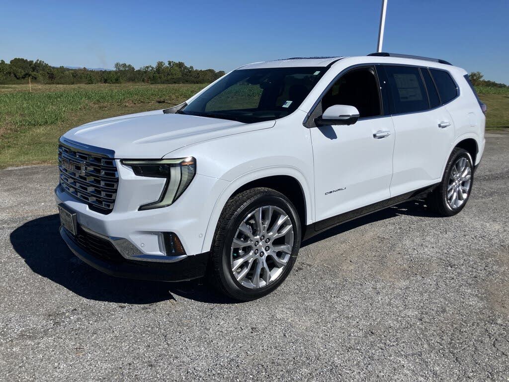 2026 GMC Acadia Denali FWD
