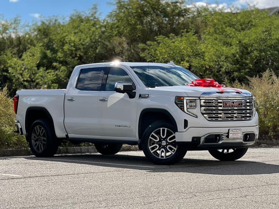 2023 GMC Sierra 1500 Denali Crew Cab 4WD