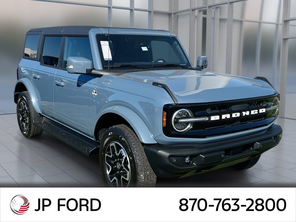 2025 Ford Bronco Outer Banks 4-Door 4WD