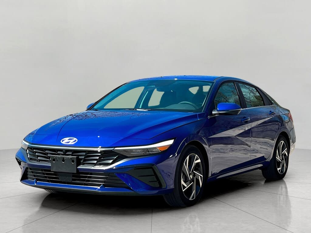 2025 Hyundai Elantra Limited FWD