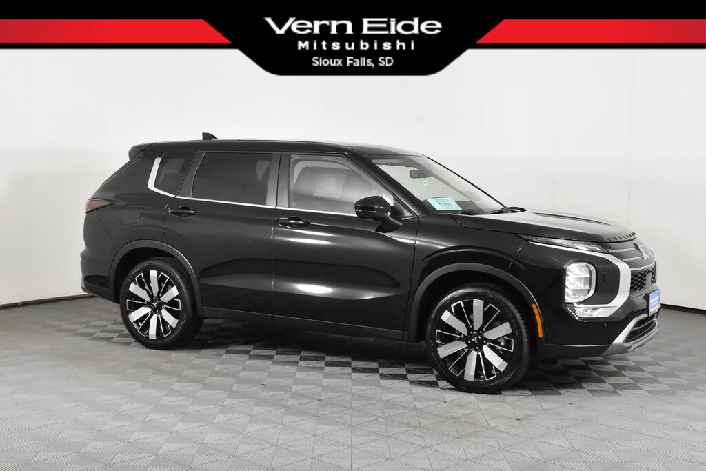 2025 Mitsubishi Outlander SE FWD