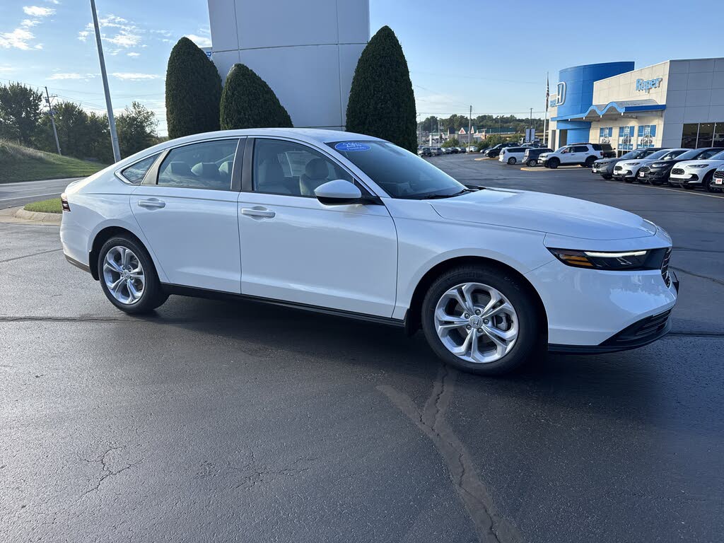 2025 Honda Accord LX FWD