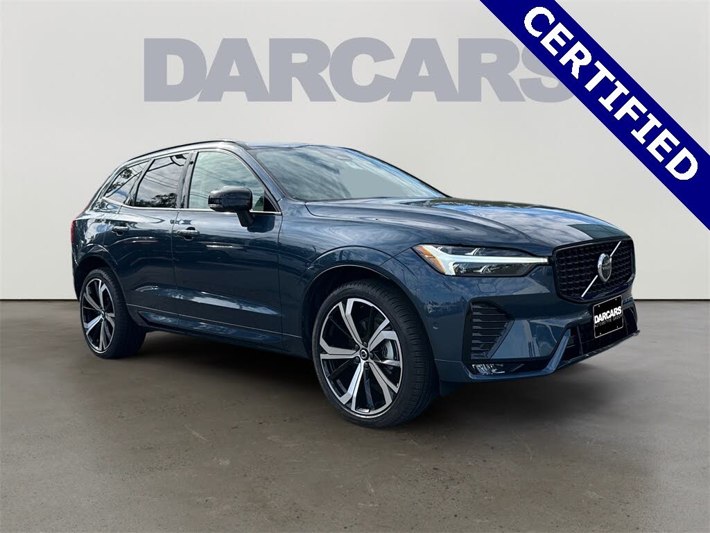 2025 Volvo XC60 B5 Ultra Dark Theme AWD